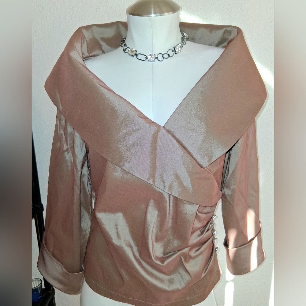 💲IT'S A SALE!! Satin Blouse in Rose Gold